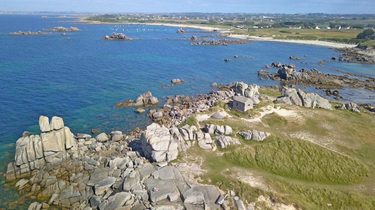 La Grange Aux Lievres, Gites Kerdoel Cléder Kültér fotó