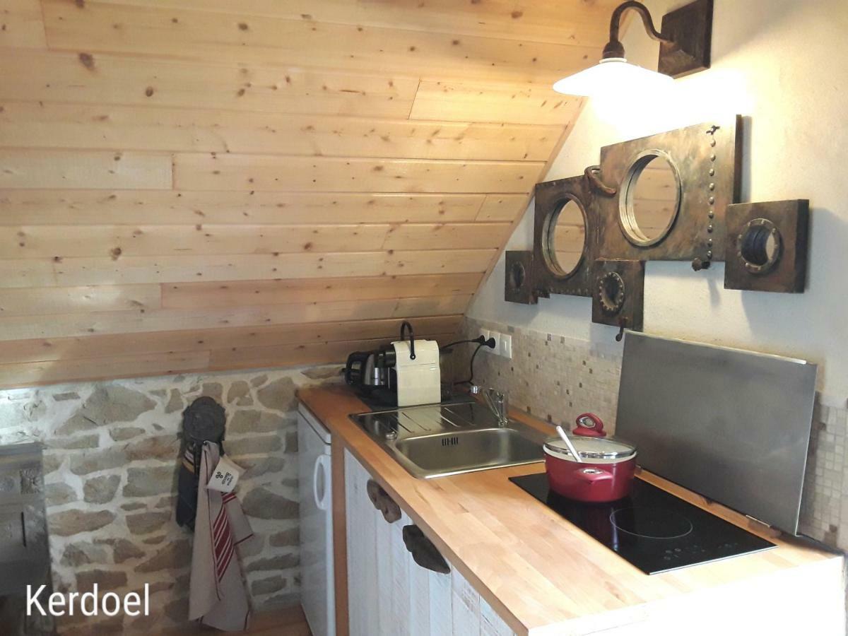 La Grange Aux Lievres, Gites Kerdoel Cléder Kültér fotó